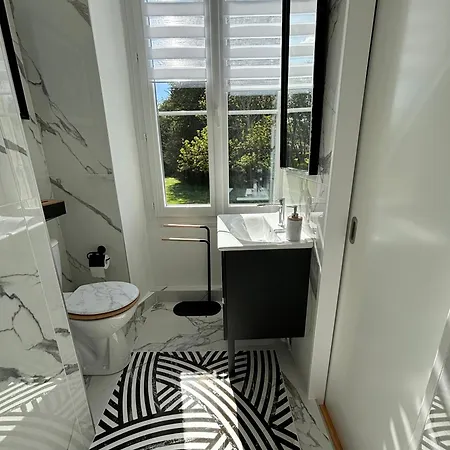 Bed & Breakfast La Maison Au Cedre