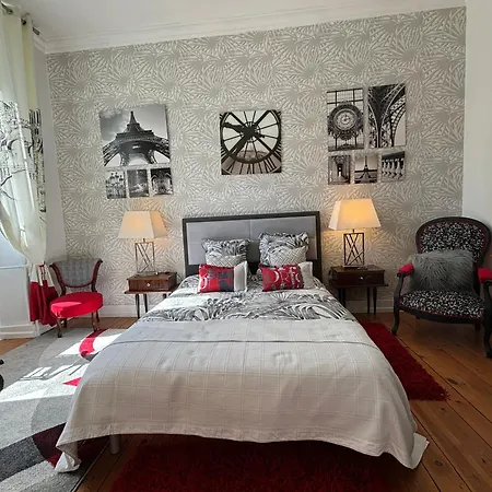 La Maison Au Cedre
