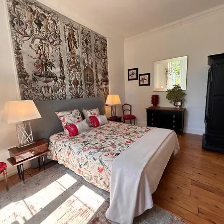 Bed & Breakfast La Maison Au Cedre 4*