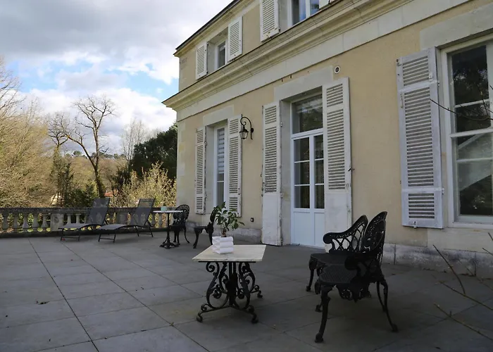 La Maison Au Cedre Frühstückspension Marsac-sur-l'Isle